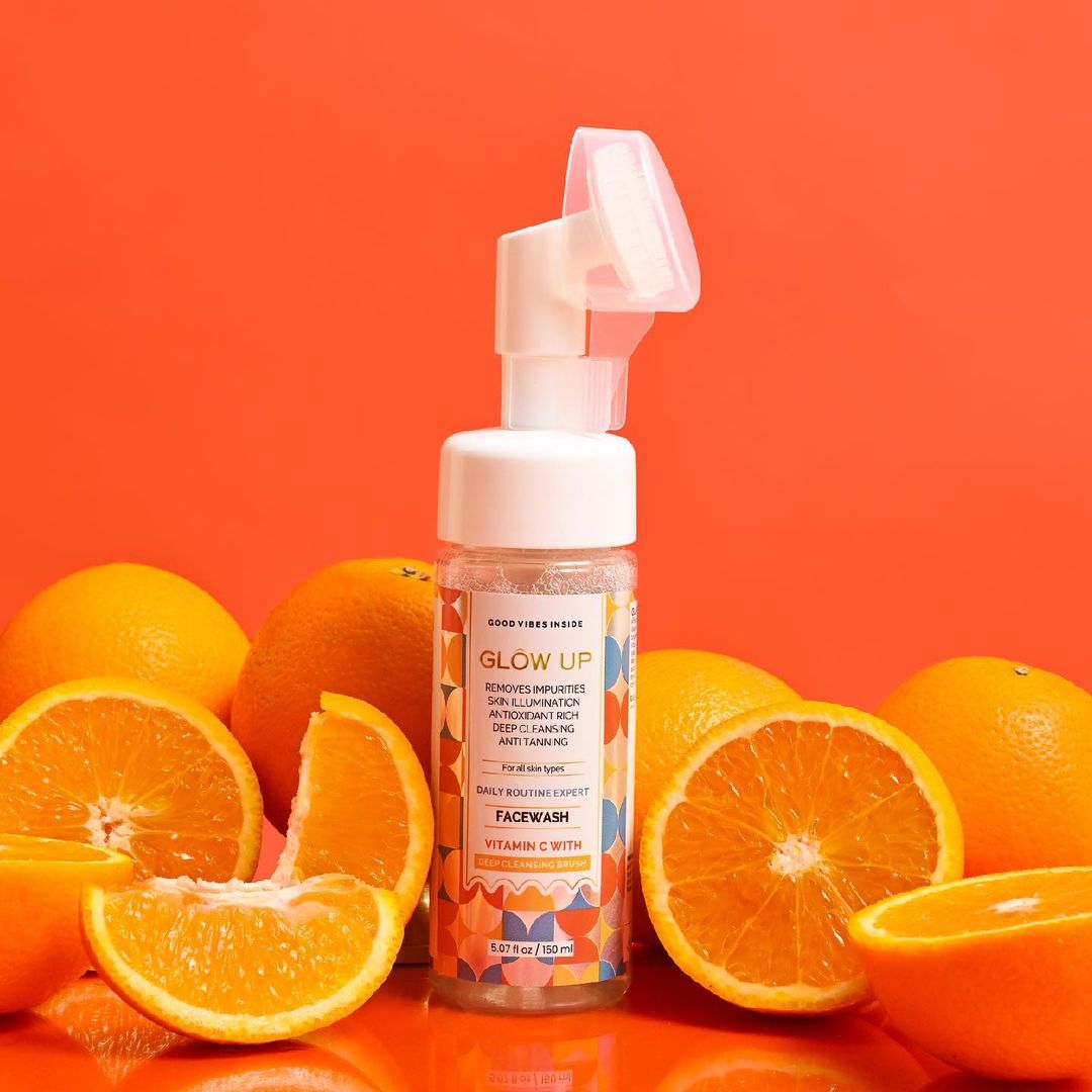 GLUTATHIONE & VITAMIN C FOAMING FACEWASH - 150ML