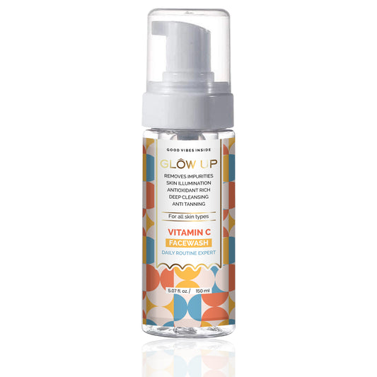 GLUTATHIONE & VITAMIN C FOAMING FACEWASH - 150ML